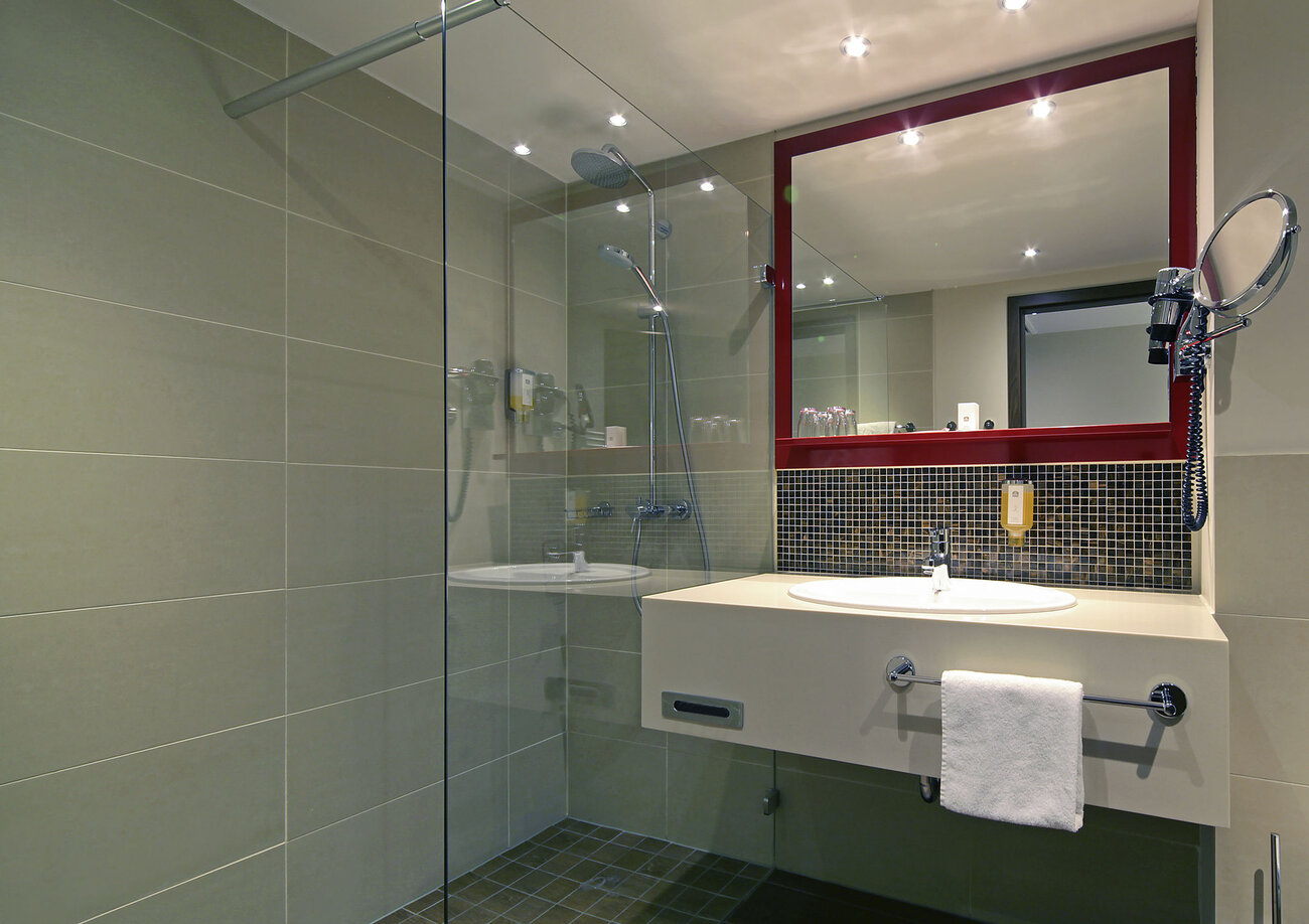 Übernachtungen im Mercure Kongress Hotel Dortmund - Hotelzimmer Bad